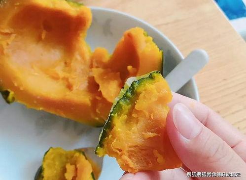 卖瓜网红一次吃一百个,网红一次吃下百个瓜,记录惊人食量 第3张 卖瓜网红一次吃一百个,网红一次吃下百个瓜,记录惊人食量 第3张