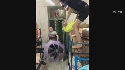 室友爆料整蛊视频大全,笑料百出,欢乐无限 第2张 室友爆料整蛊视频大全,笑料百出,欢乐无限 第2张