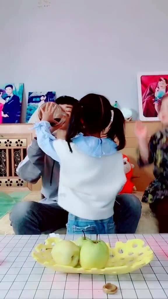 爆料可乐哥哥是谁啊视频,网络爆红背后的故事